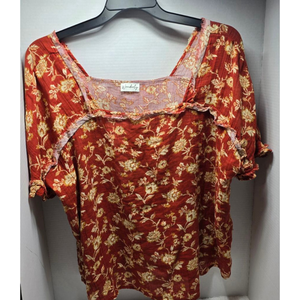 Women's Wonderly Red & Beige Floral Blouse, Size 8